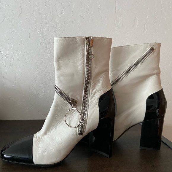 Maison Margiela ankle leather boots - Picture 8 of 8